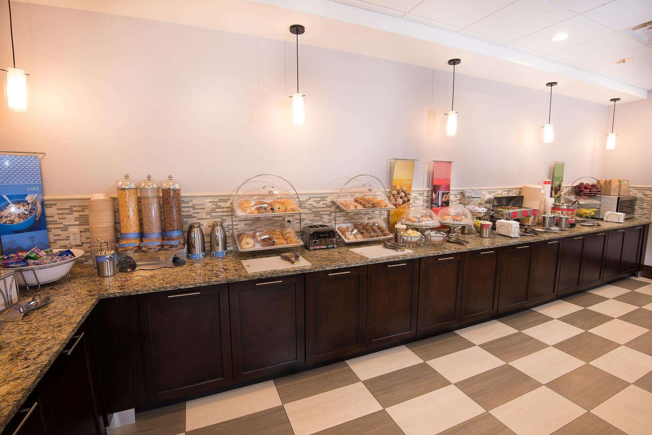 Hampton Inn Carlstadt At The Meadowlands Eksteriør billede