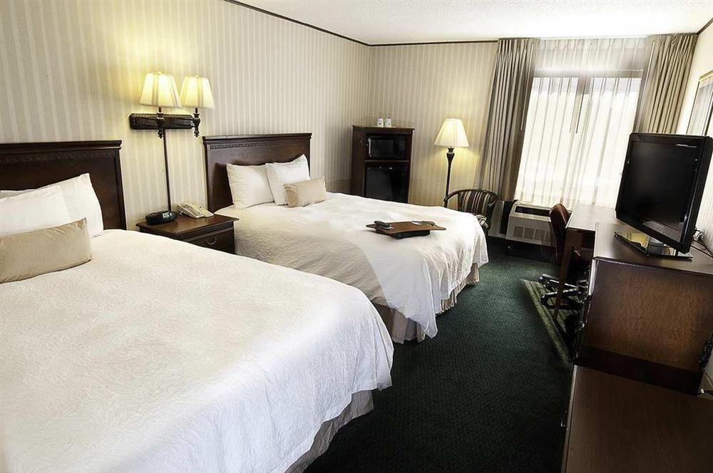 Hampton Inn Carlstadt At The Meadowlands Værelse billede